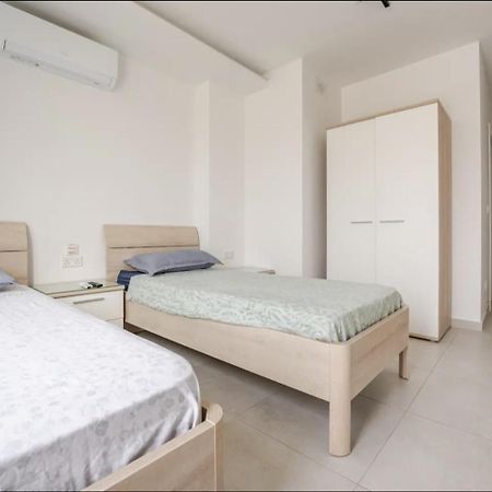 Ferienwohnung Luxury Penthouse Sea View Ta Xbiex Exterior foto