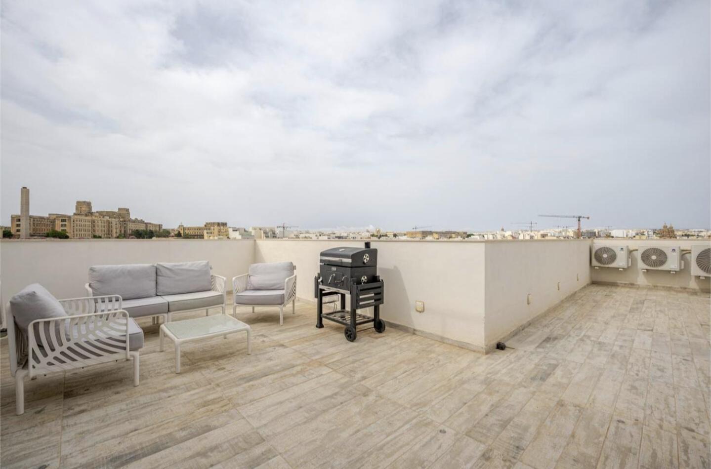 Ferienwohnung Luxury Penthouse Sea View Ta Xbiex Exterior foto